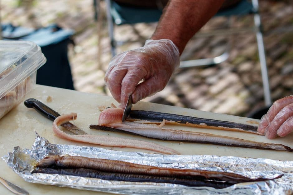 Sagra: Sagra dell'Anguilla, Cascina