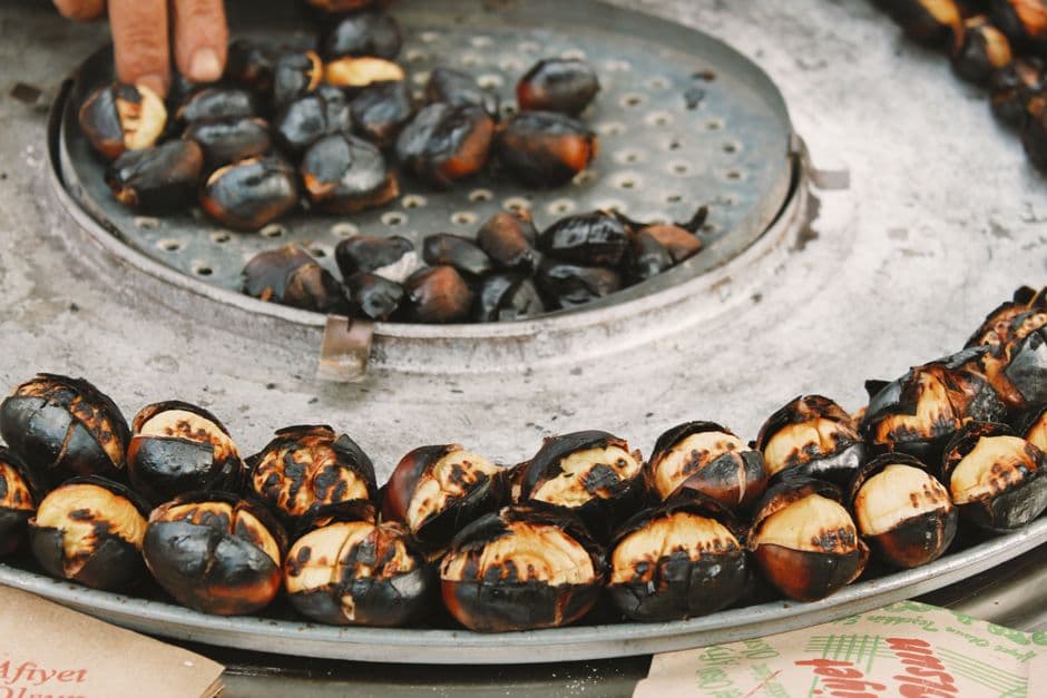 Festa: Castagnata con i giovani agricoltori di Tesimo/Prissiano (festa della castagna), Tesimo